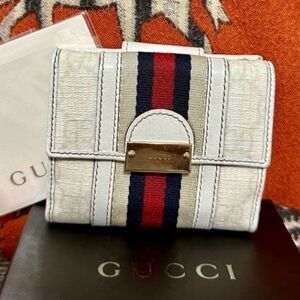 Gucci White and Red Striped Wallet with Box